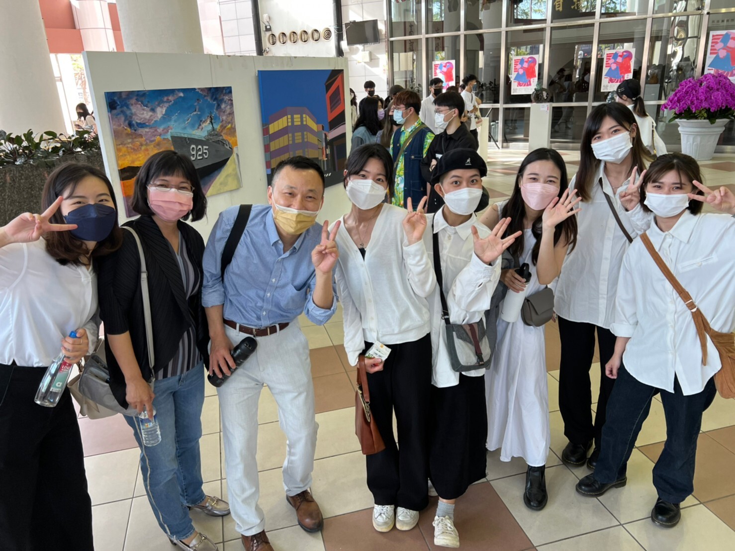 南應大美術系畢業作品南市議會開展 展現學生創意及想像力