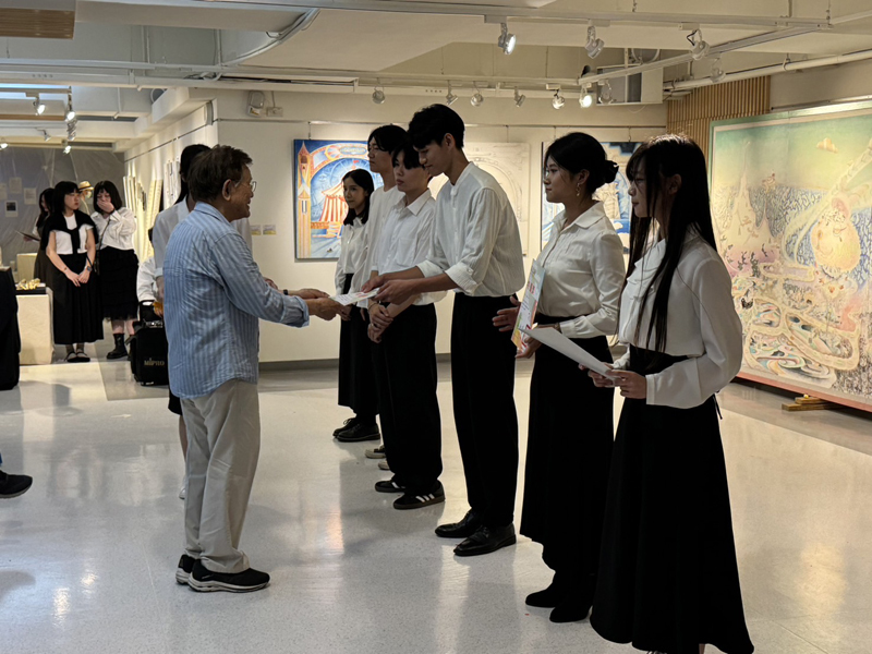 【中華日報】南應大「曙暮暉」美術系畢展高雄文化中心展出特優作品_記者張翔／高雄報導
